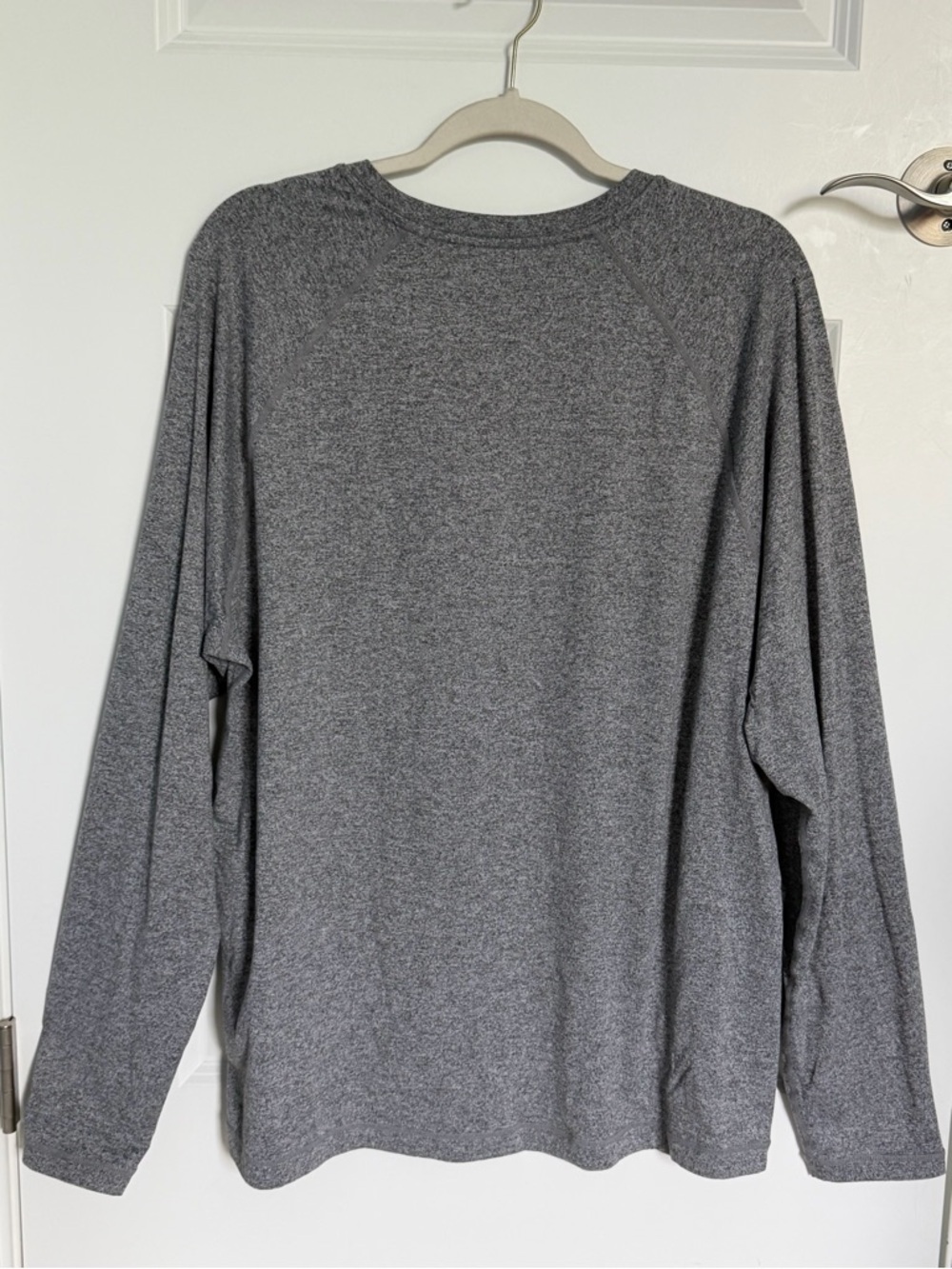 RHONE Men's Heather Gray Reign Long Sleeve Performance T-Shirt XL 54704 - Picture 7 of 13